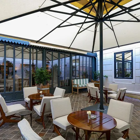 J.k. Place 5* Paris
