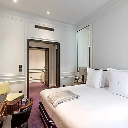 J.k. Place Отель 5*