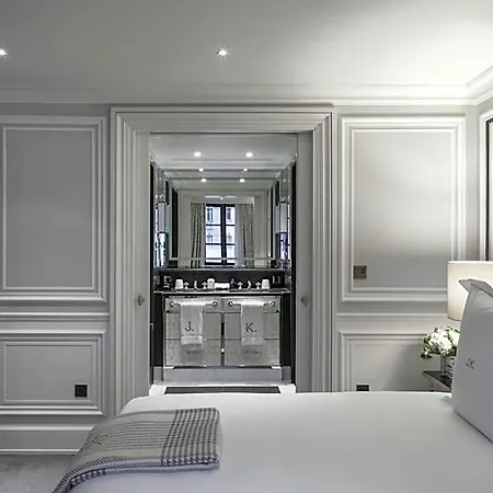 J.k. Place 5*