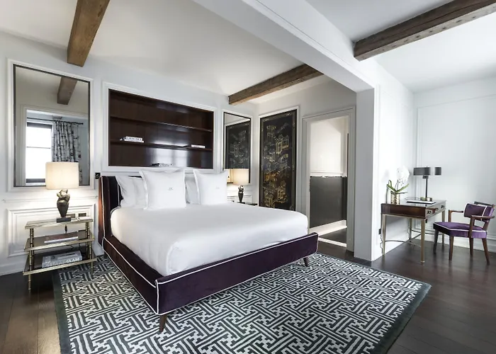 J.k. Place 5* Paris