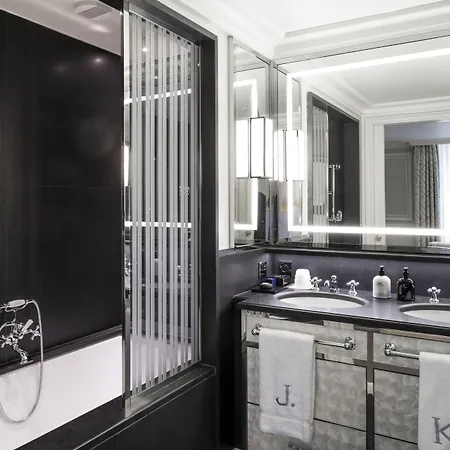 J.k. Place Hotell