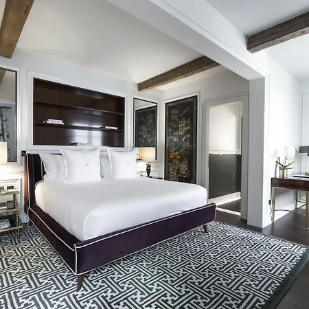 J.k. Place 5* Paris