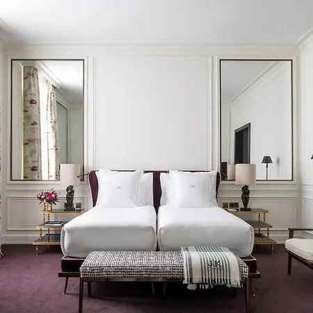 J.k. Place 5* Paris