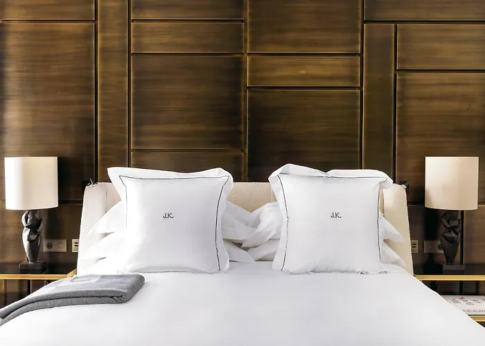 J.k. Place 5* Paris