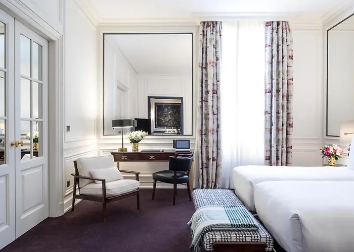 J.k. Place 5* Paris