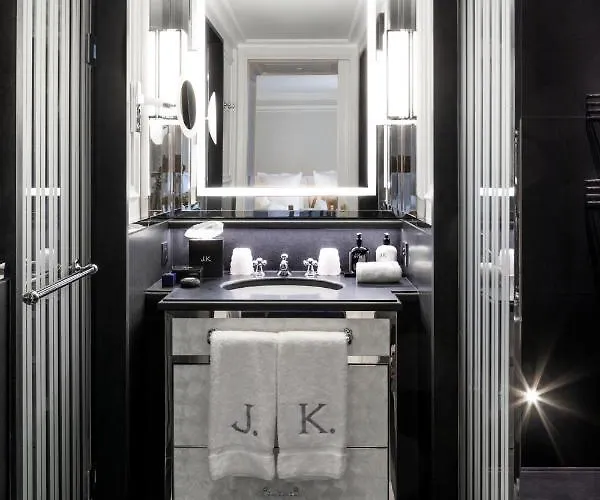 J.k. Place Hotel
