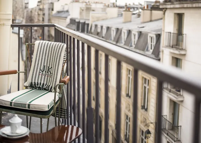 J.k. Place Hotel Parijs